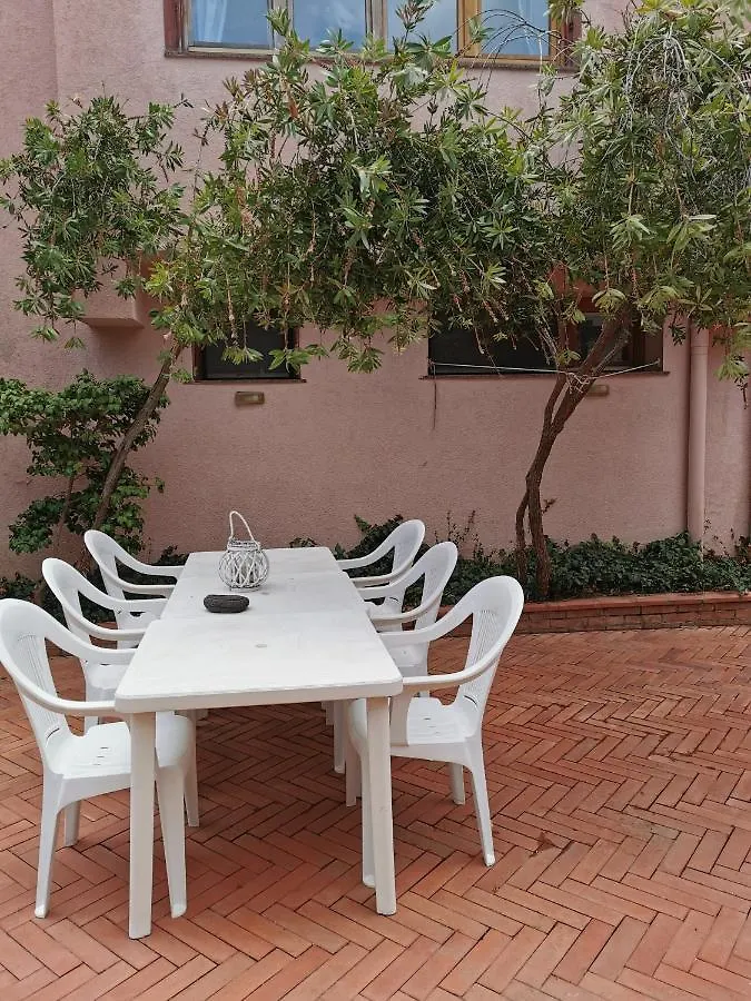 Couette-café Villa Grande Messine Italie